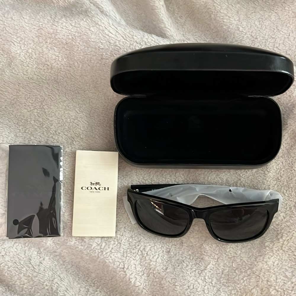 NWT Women’s Coach Sunglasses- Black